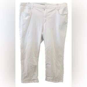 Jones New York Crisp White Capri Jeans Back Pocket Rhinestones Size W22